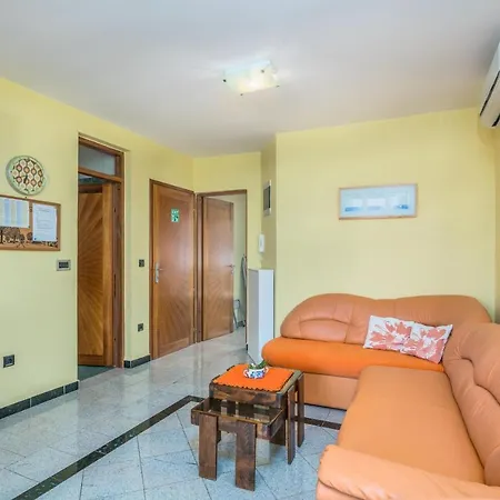 Appartement Rudika *
