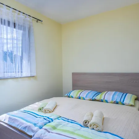Rudika Apartman *